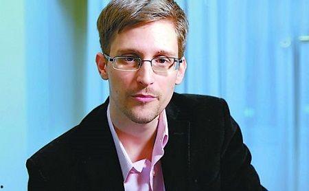 斯诺登,揭秘美国国家安全局监控行动内幕